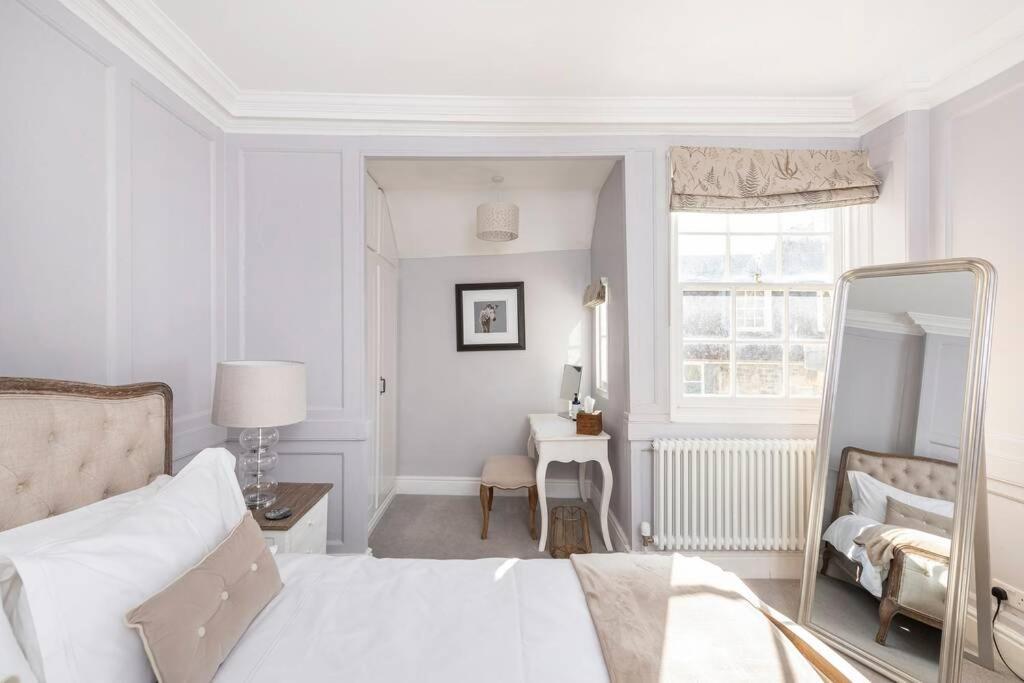 Beautiful Apartment, Incredible Central Location Bath Exterior photo